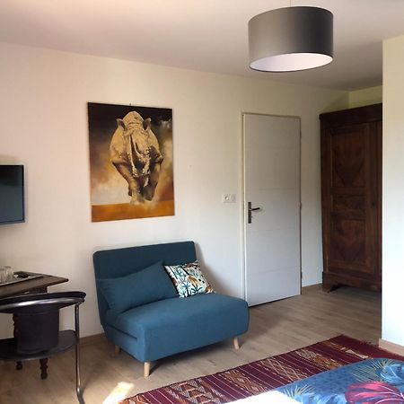 Chambre Sur Une Ile Saint-Bonnet-de-Rochefort Exterior foto