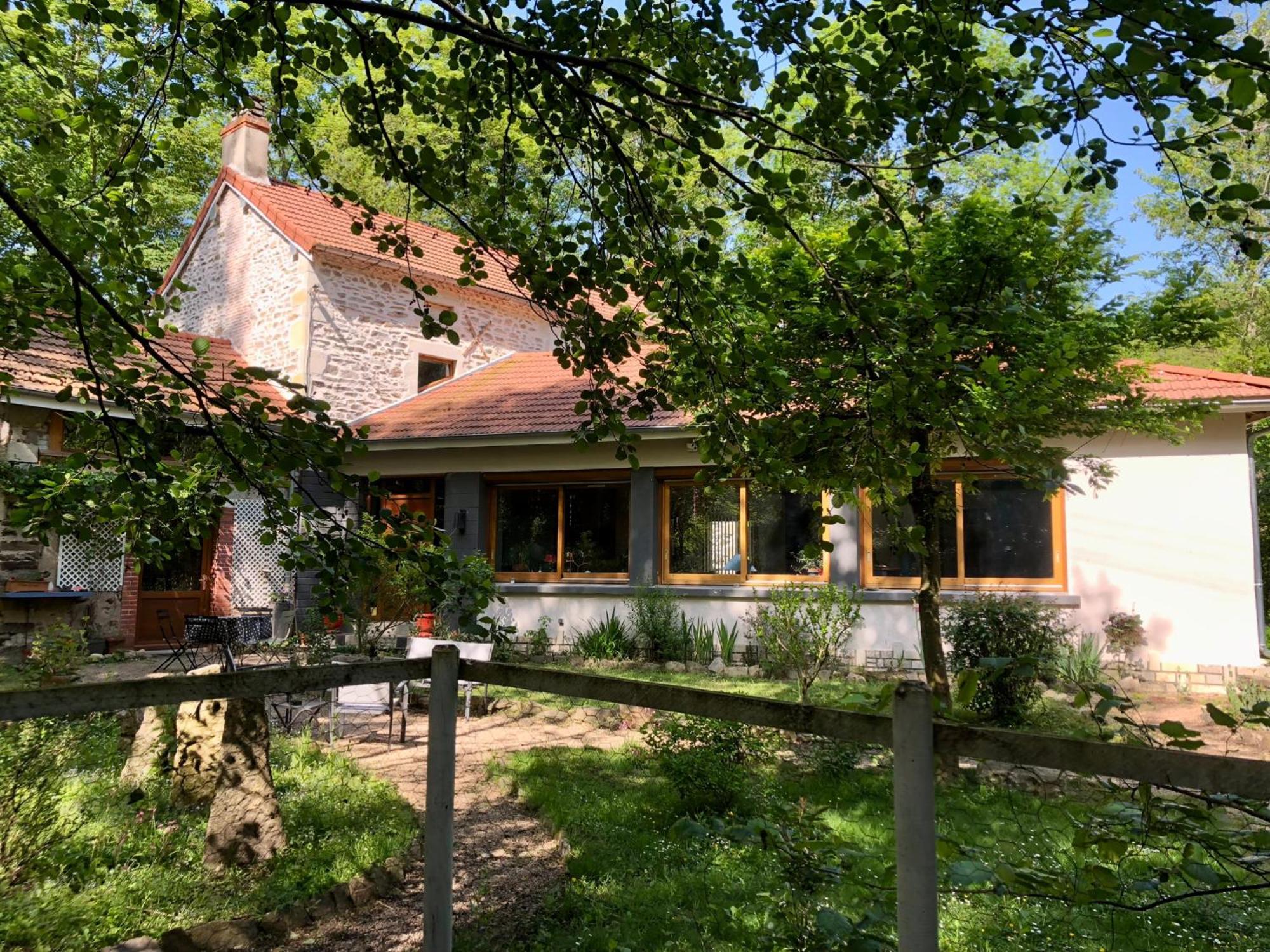 Chambre Sur Une Ile Saint-Bonnet-de-Rochefort Exterior foto